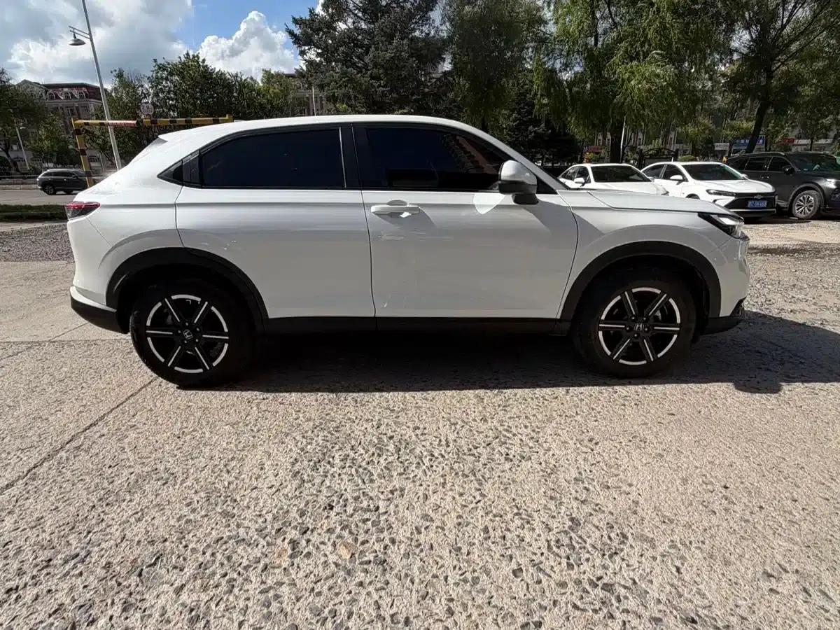 Vezel 2023 1.5L CVT Tech Edition — миниатюра 7