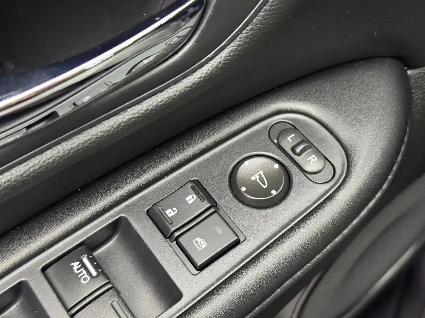 Vezel 2020 1.5L CVT Luxury Edition — миниатюра 11