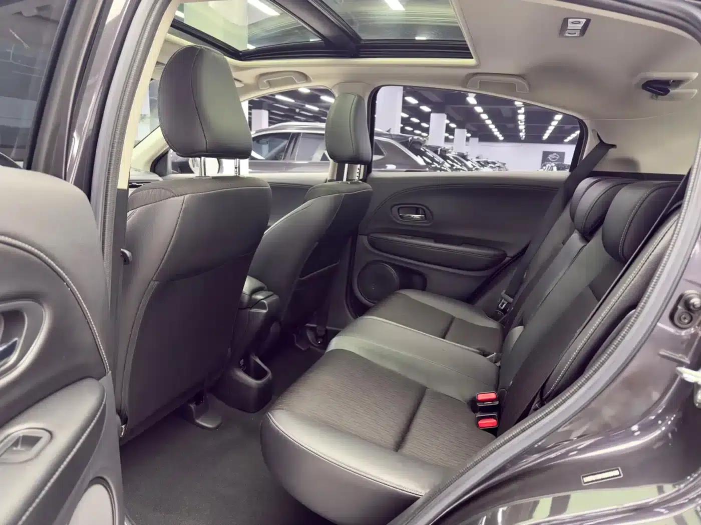 Vezel 2020 1.5L CVT Luxury Edition — миниатюра 13