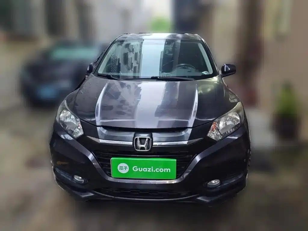 Vezel 2017 1.5L CVT 2WD Comfort Model — миниатюра 24