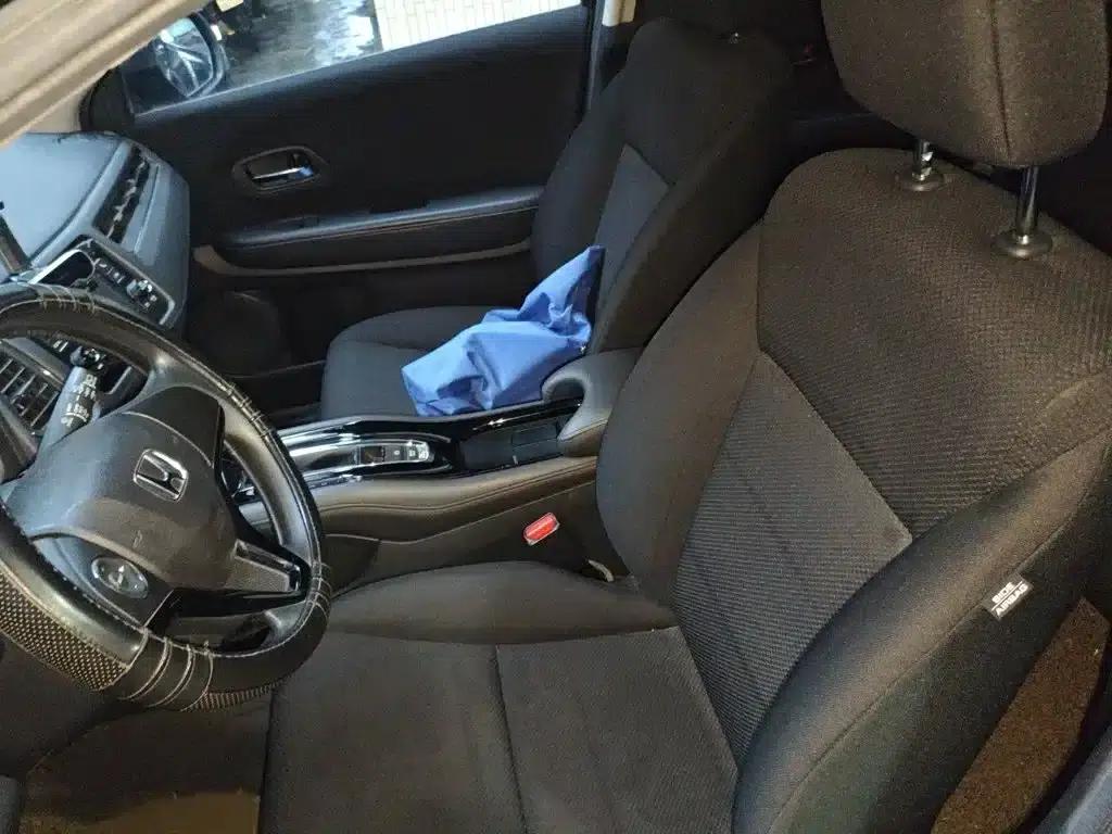Vezel 2017 1.5L CVT 2WD Comfort Model — миниатюра 8