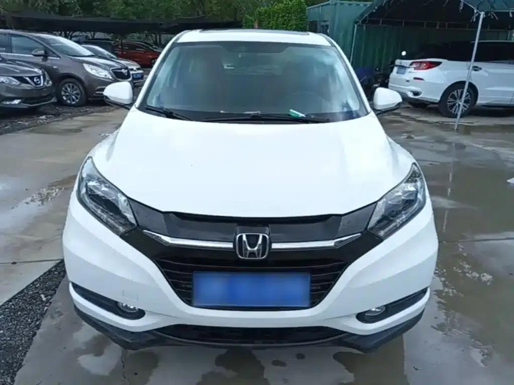Vezel 2017 1.8L CVT 2WD Pioneer Edition — миниатюра 3