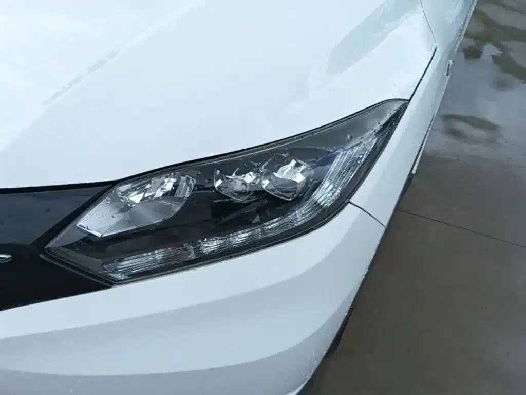 Vezel 2017 1.8L CVT 2WD Pioneer Edition — миниатюра 24