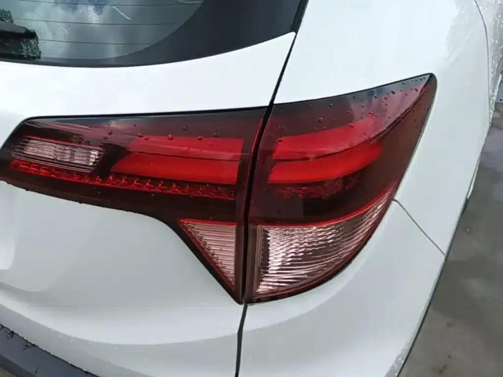 Vezel 2017 1.8L CVT 2WD Pioneer Edition — миниатюра 8
