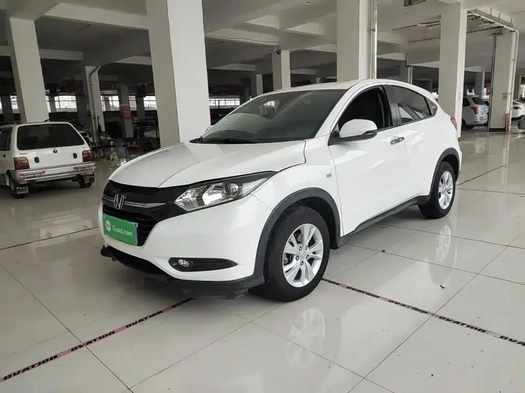 Vezel 2017 1.5L CVT 2WD Comfort Model — миниатюра 2