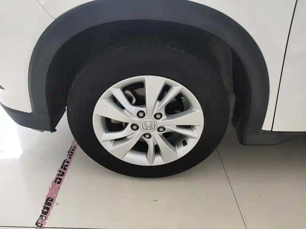 Vezel 2017 1.5L CVT 2WD Comfort Model — миниатюра 23