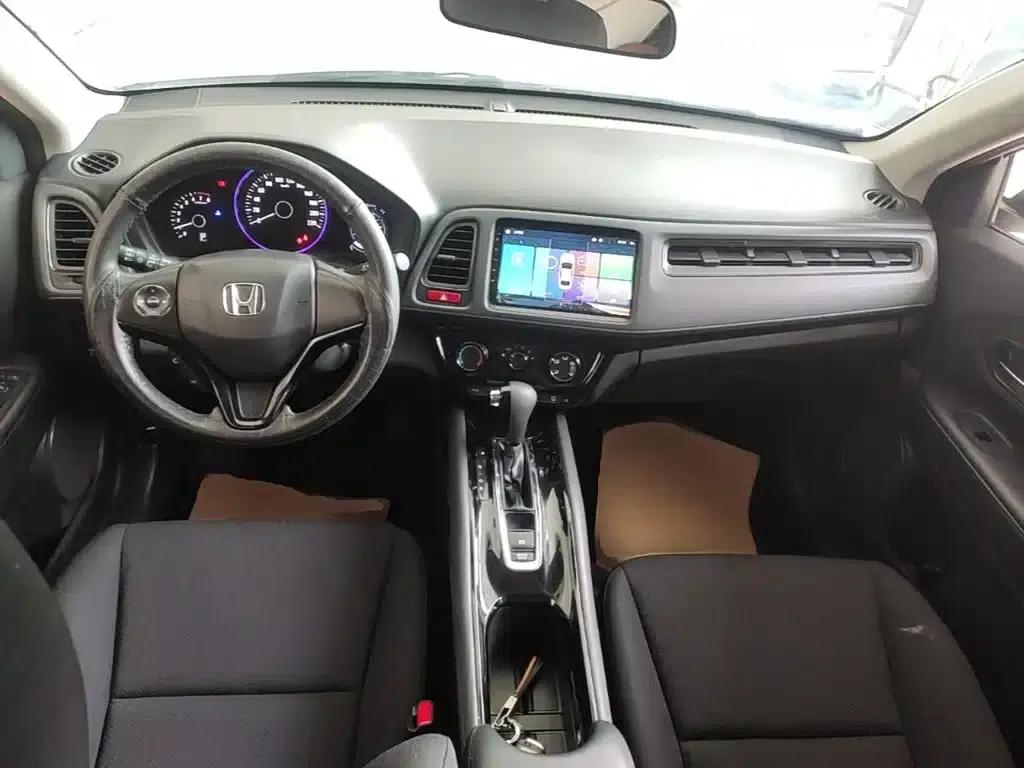 Vezel 2017 1.5L CVT 2WD Comfort Model — миниатюра 10