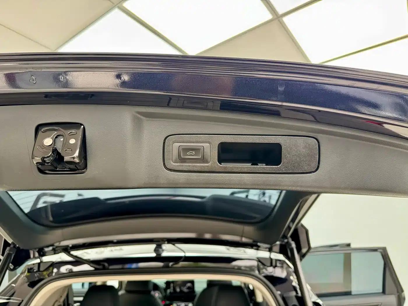2023 Honda CR-V 240TURBO 2WD Luxury Edition 5-seater — миниатюра 23