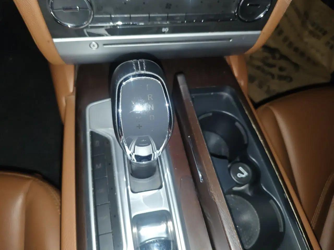 Maserati President 2015 3.0T Standard Model — миниатюра 14