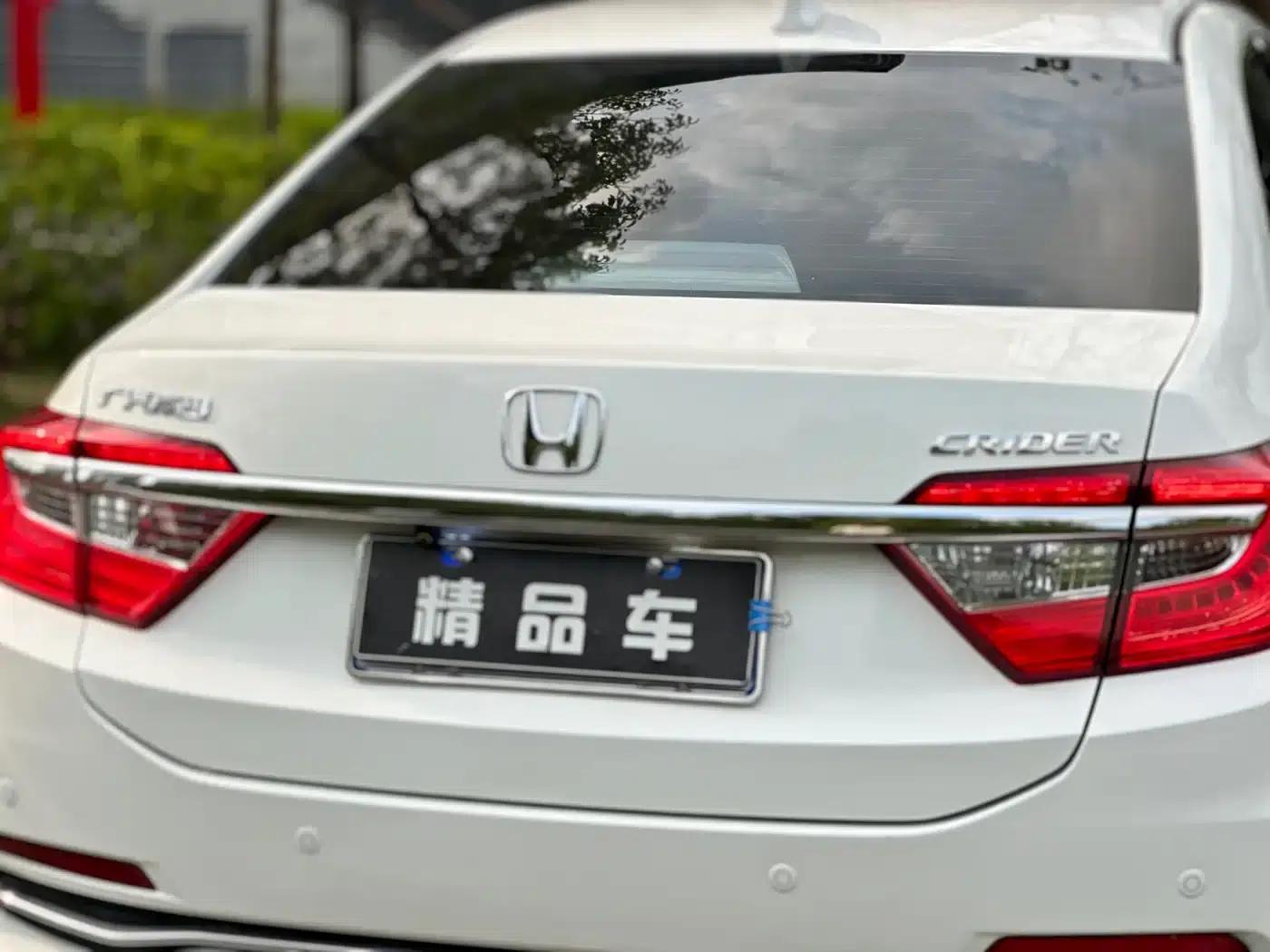 Honda Crider 2016 1.8L CVT Deluxe Edition — миниатюра 13