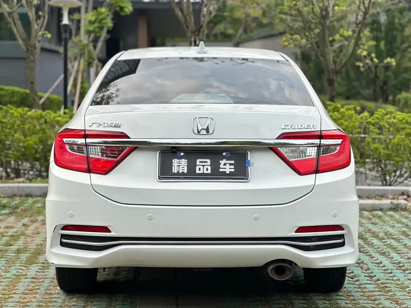 Honda Crider 2016 1.8L CVT Deluxe Edition — миниатюра 17