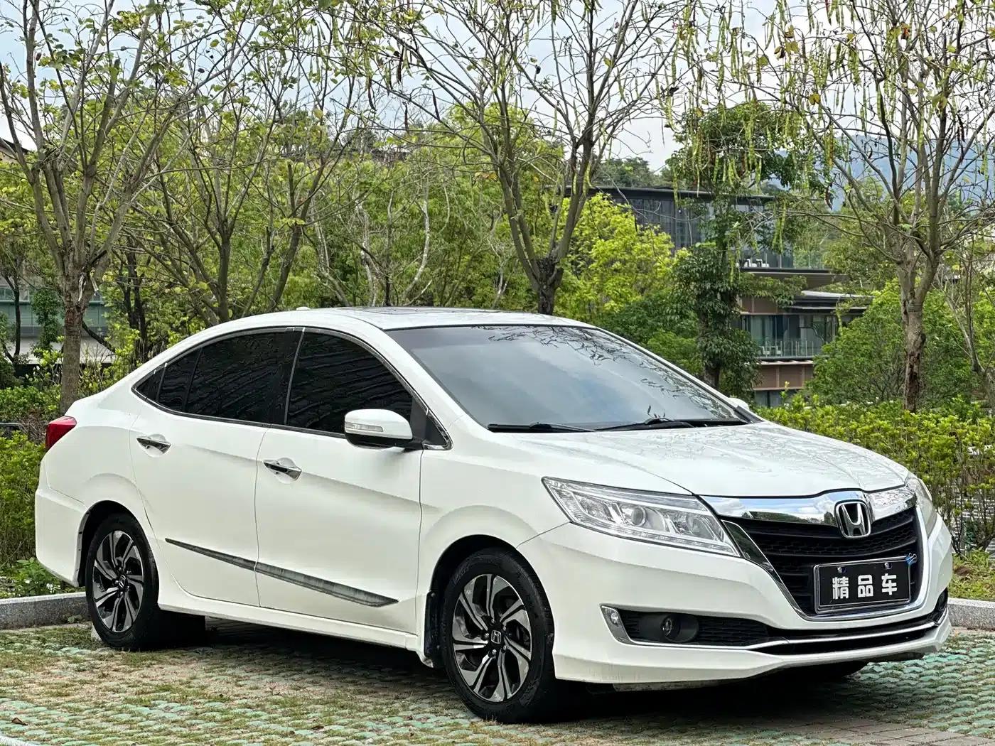 Honda Crider 2016 1.8L CVT Deluxe Edition — миниатюра 3