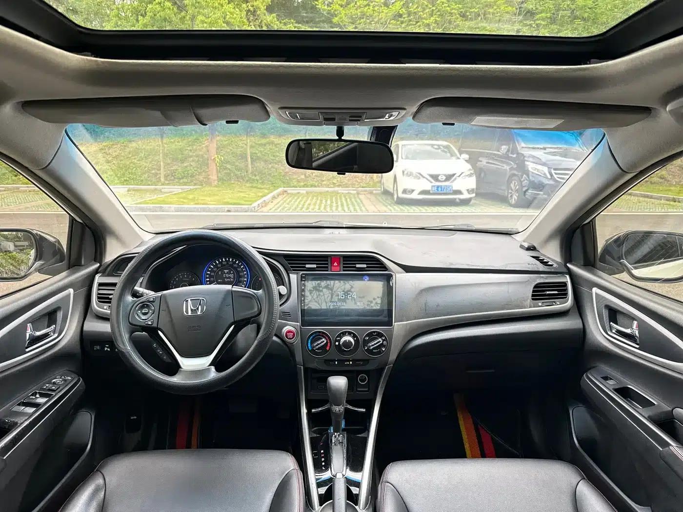 Honda Crider 2016 1.8L CVT Deluxe Edition — миниатюра 6