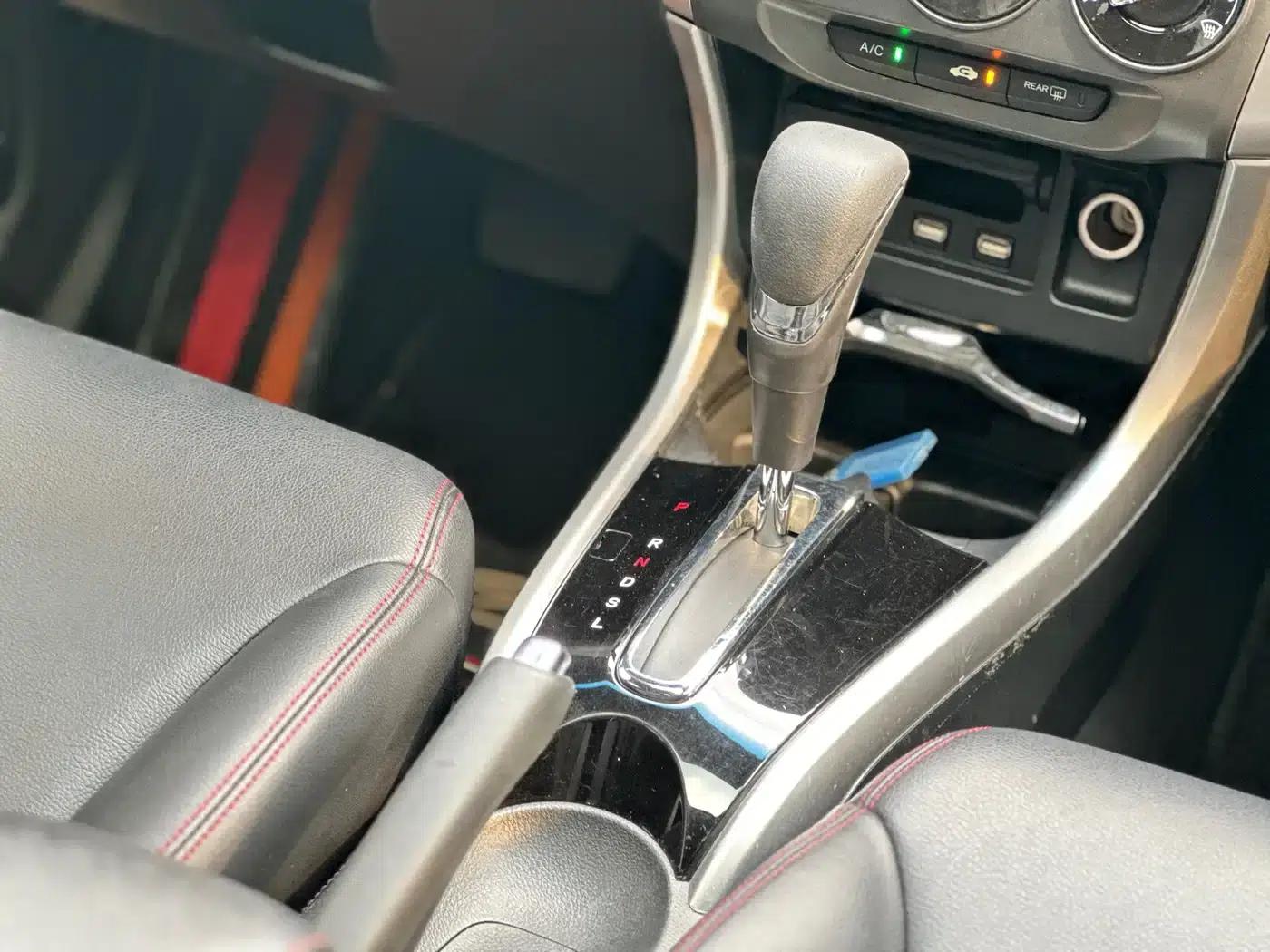 Honda Crider 2016 1.8L CVT Deluxe Edition — миниатюра 9