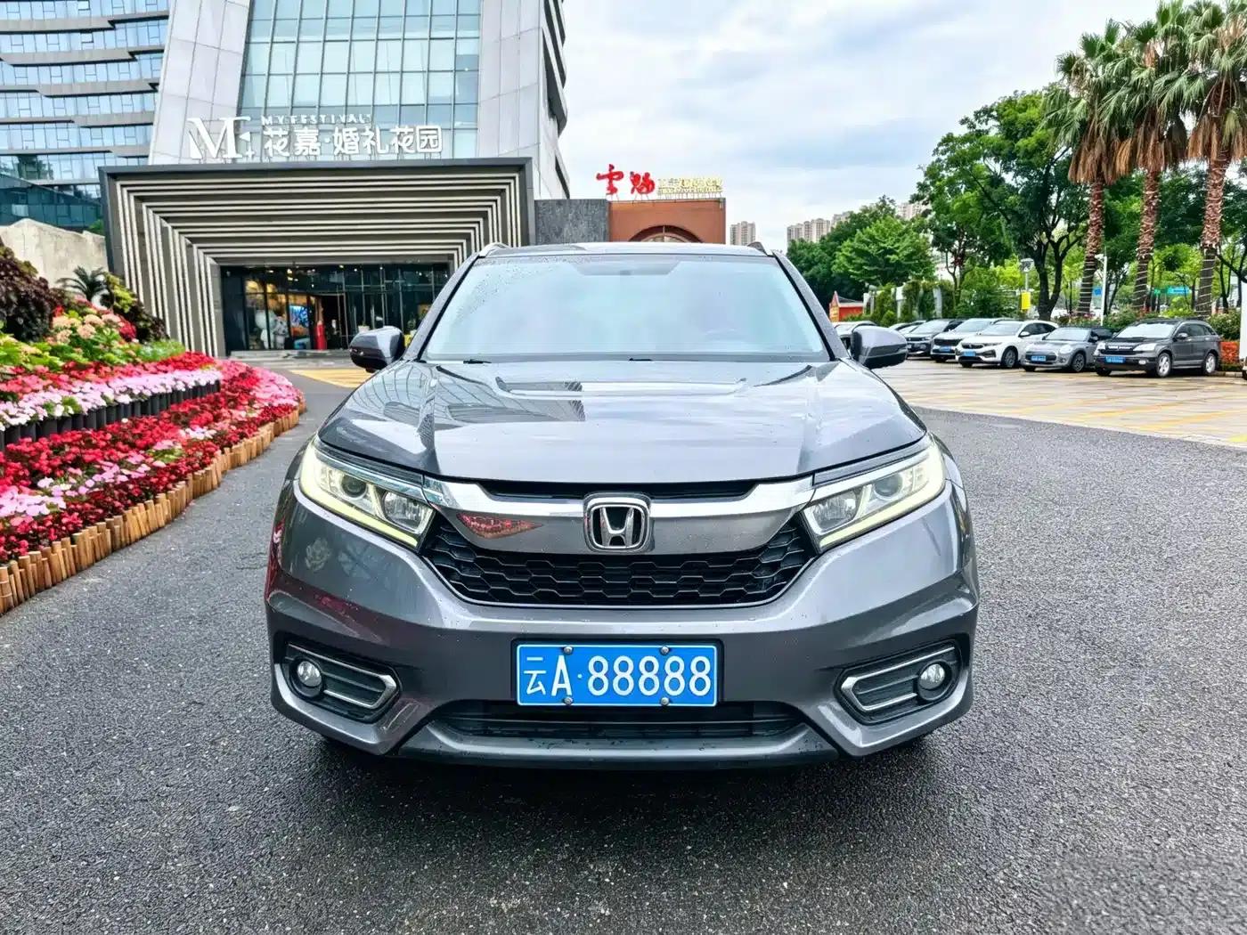 2017 Honda Avancier 240TURBO 2WD Luxury Edition — миниатюра 2