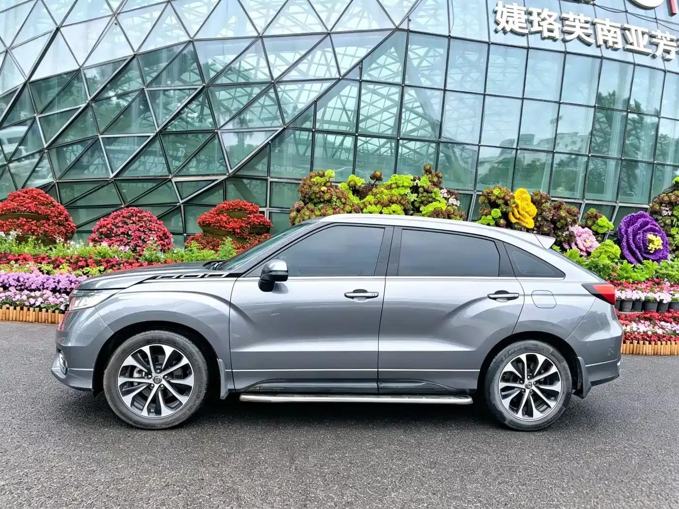 2017 Honda Avancier 240TURBO 2WD Luxury Edition — миниатюра 3