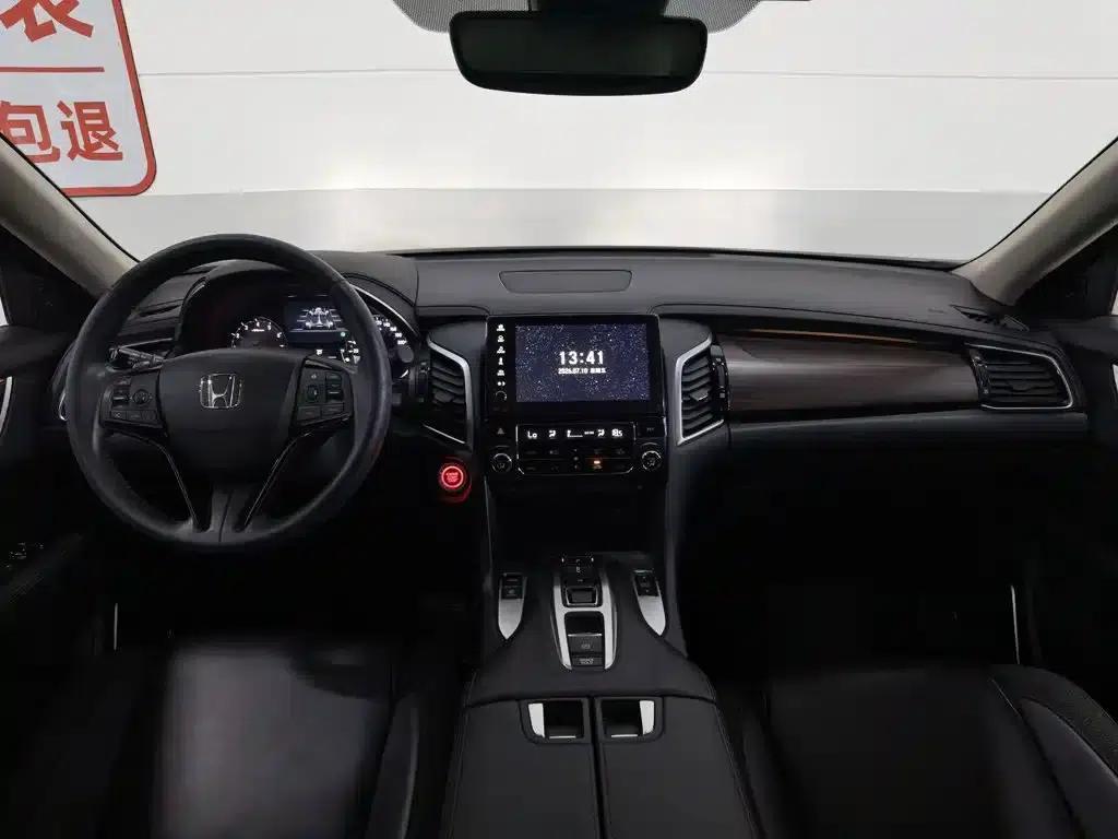 2017 Honda Avancier 370TURBO 4WD Premium Edition — миниатюра 5