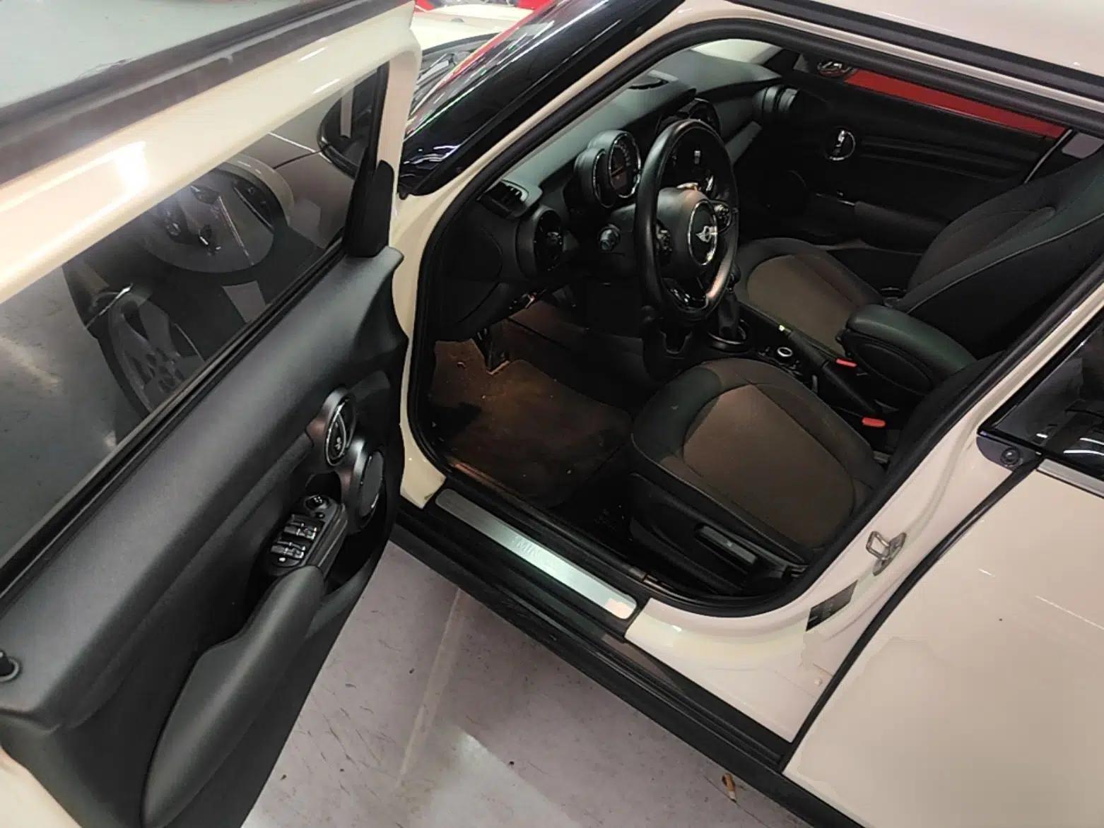MINI 2016 1.2T ONE Five-Door Edition — миниатюра 18