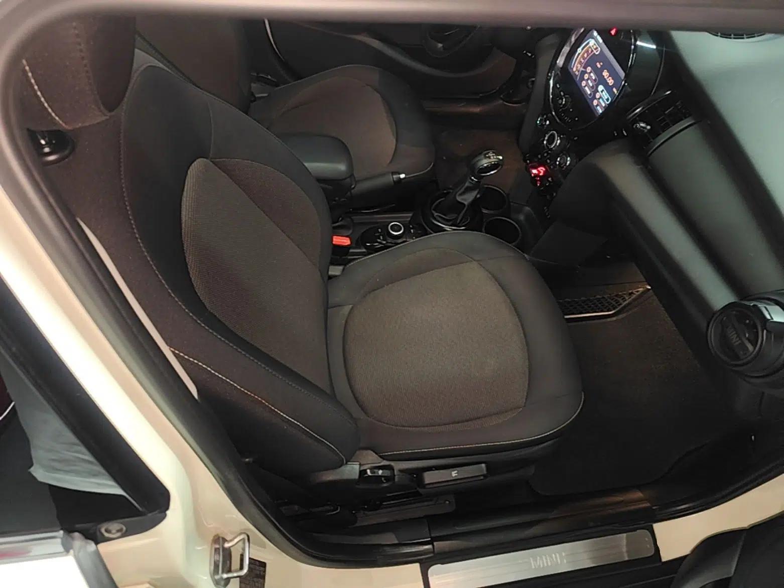MINI 2016 1.2T ONE Five-Door Edition — миниатюра 19