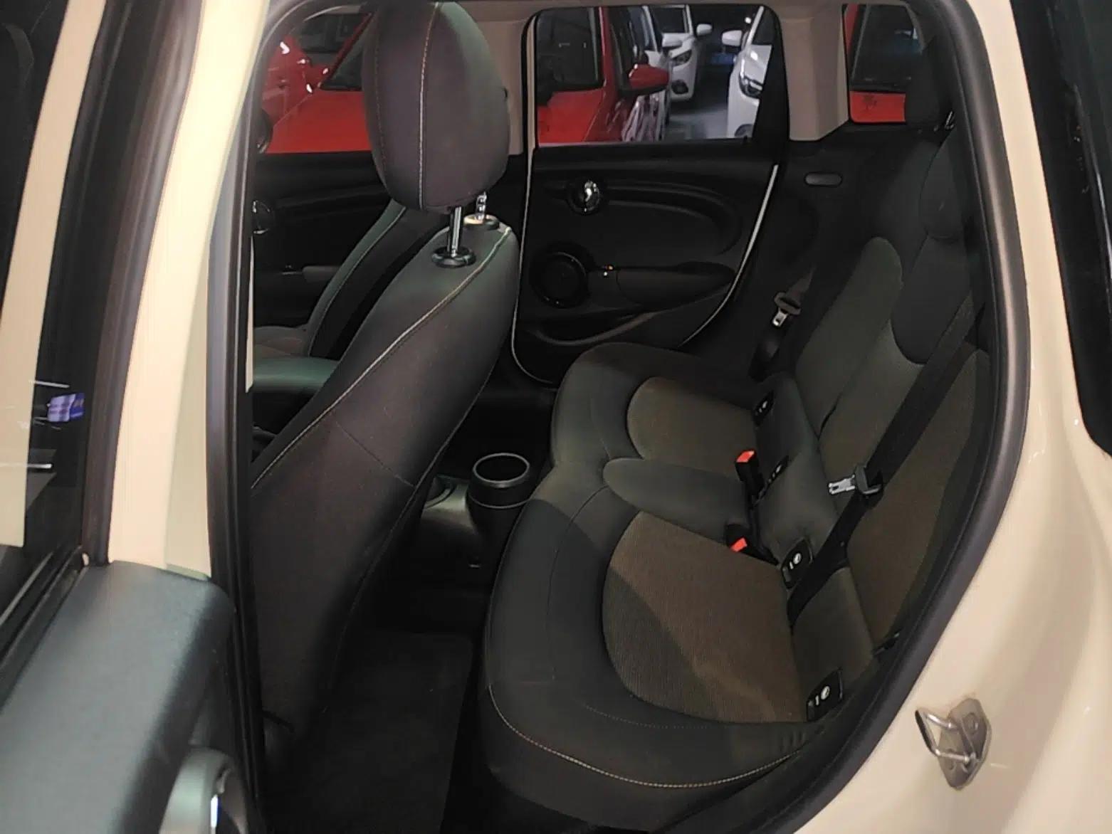 MINI 2016 1.2T ONE Five-Door Edition — миниатюра 20
