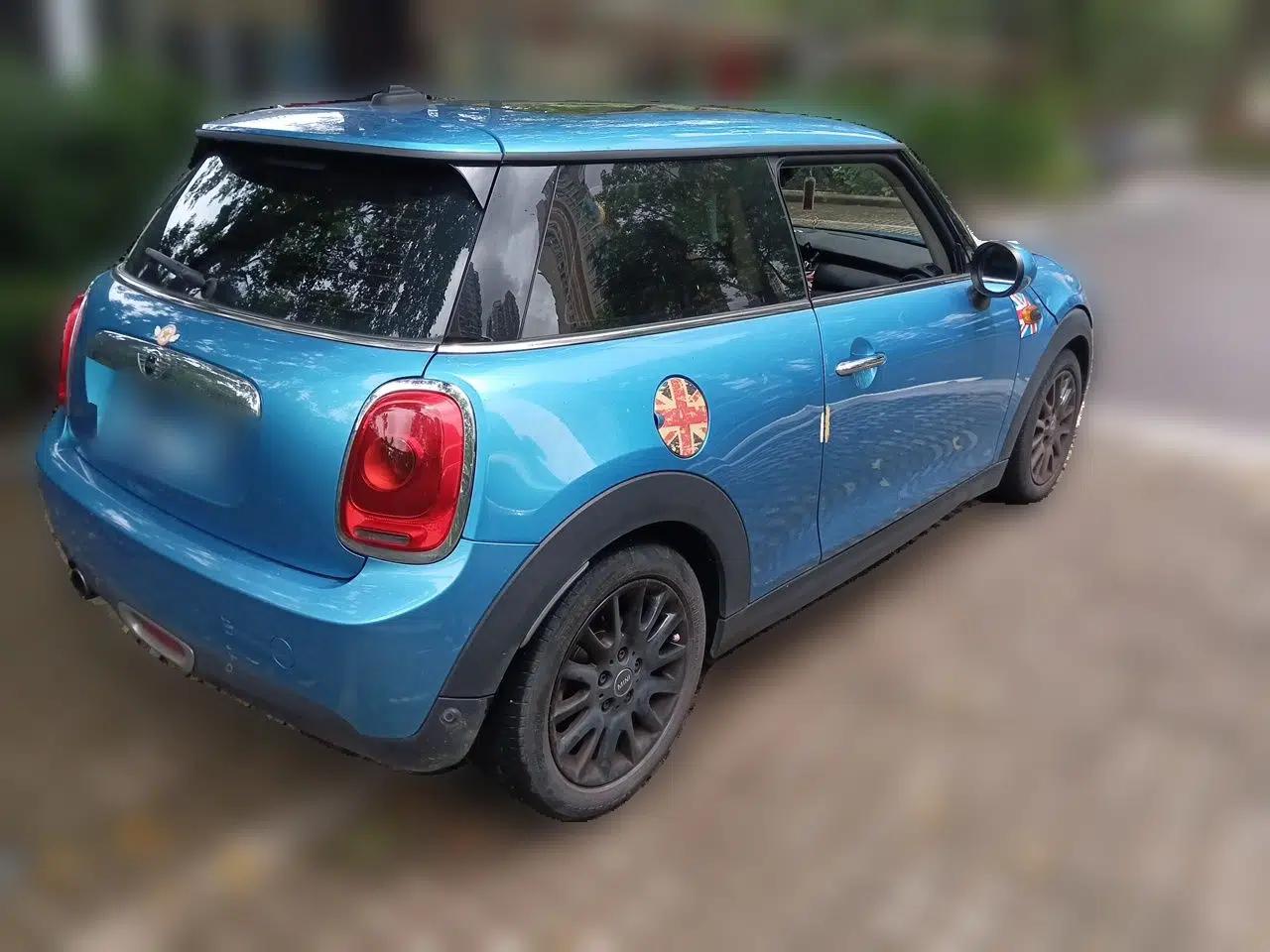MINI 2016 1.2T ONE Pioneer Edition — миниатюра 6