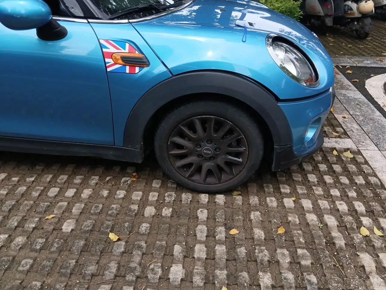 MINI 2016 1.2T ONE Pioneer Edition — миниатюра 8