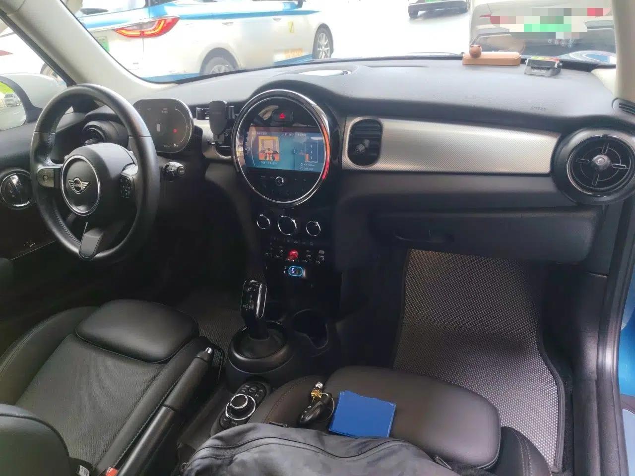 MINI 2022 1.5T COOPER Classic Edition — миниатюра 9