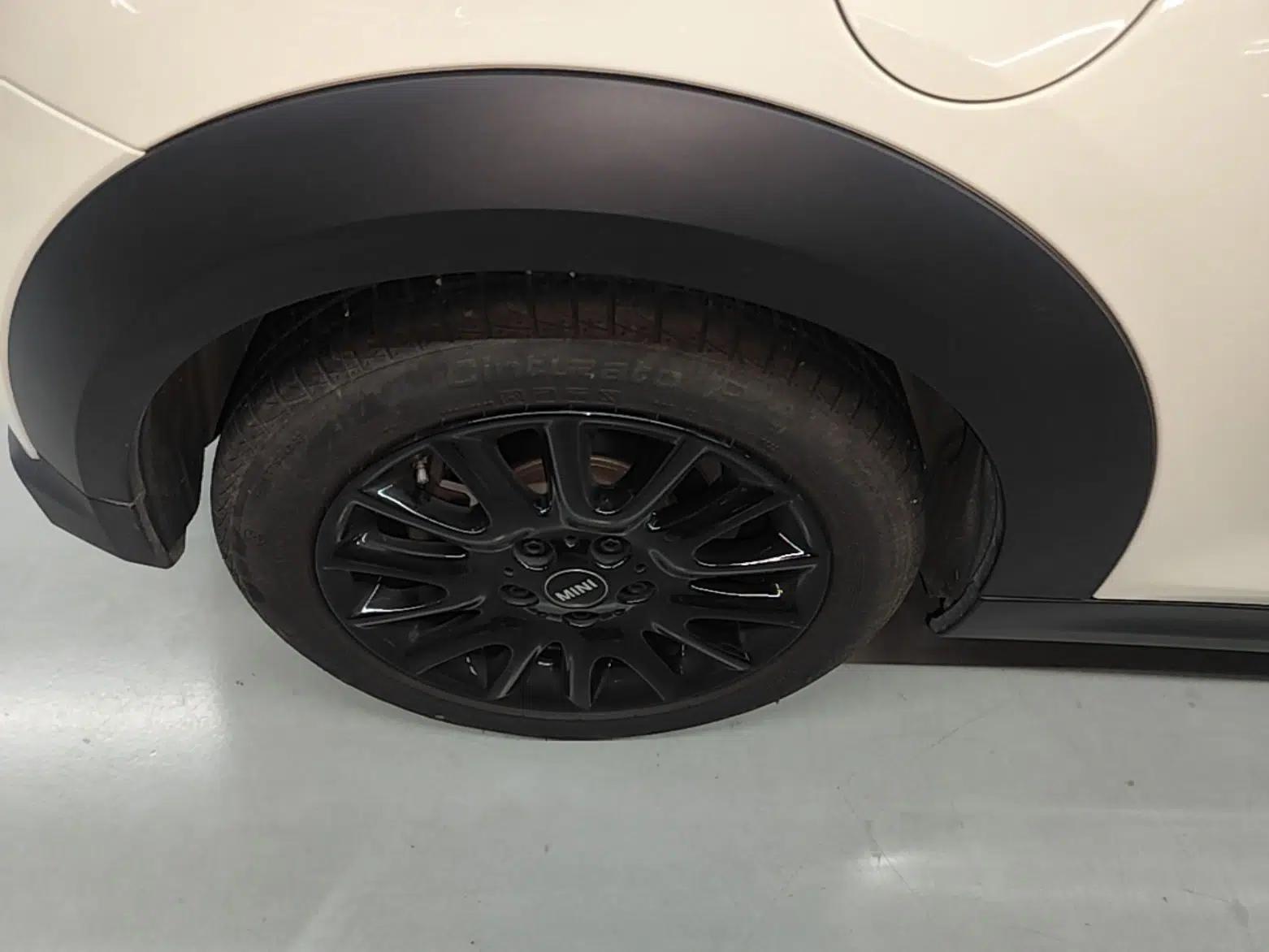 MINI 2023 1.5T ONE — миниатюра 11