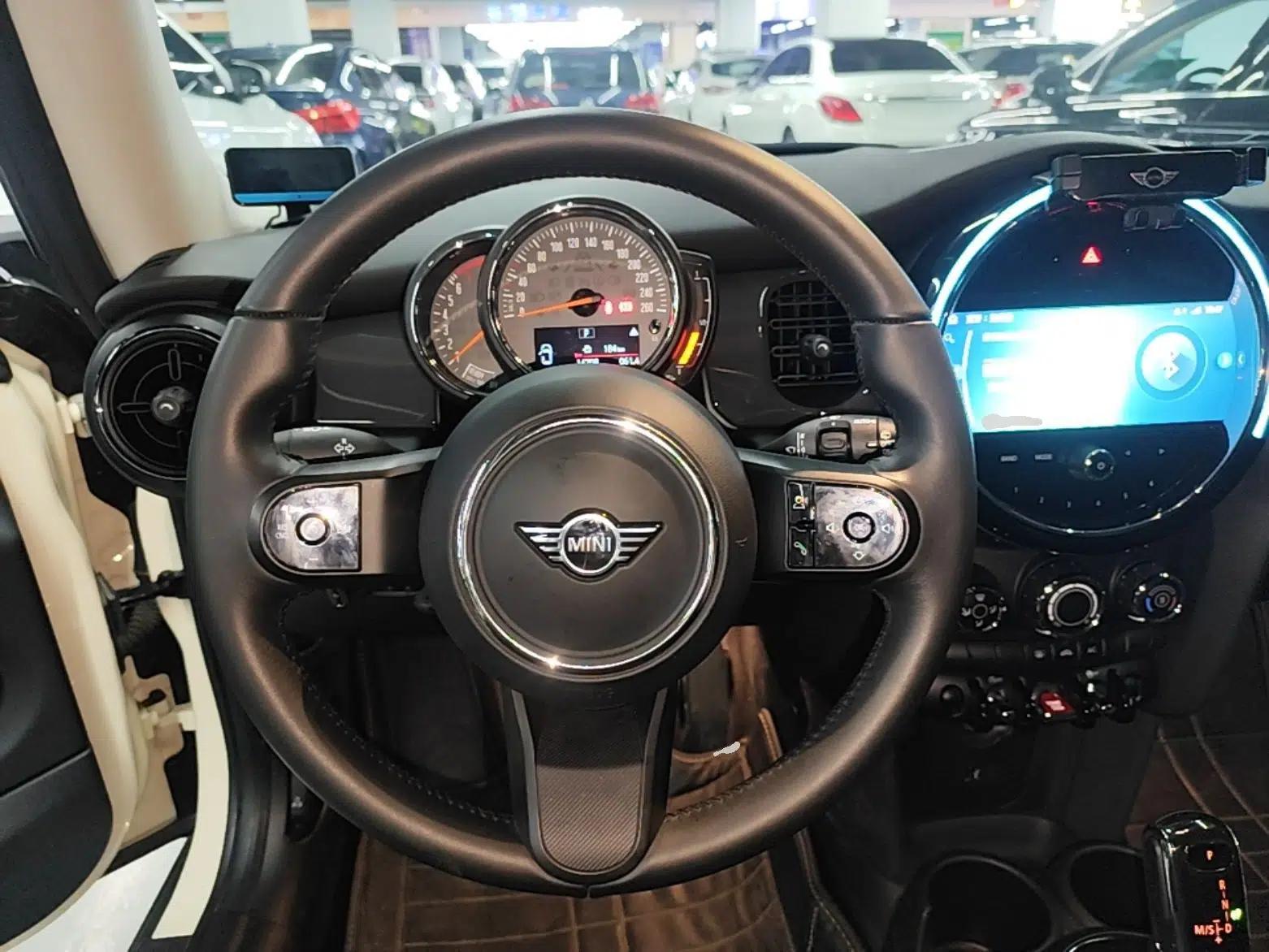 MINI 2023 1.5T ONE — миниатюра 18
