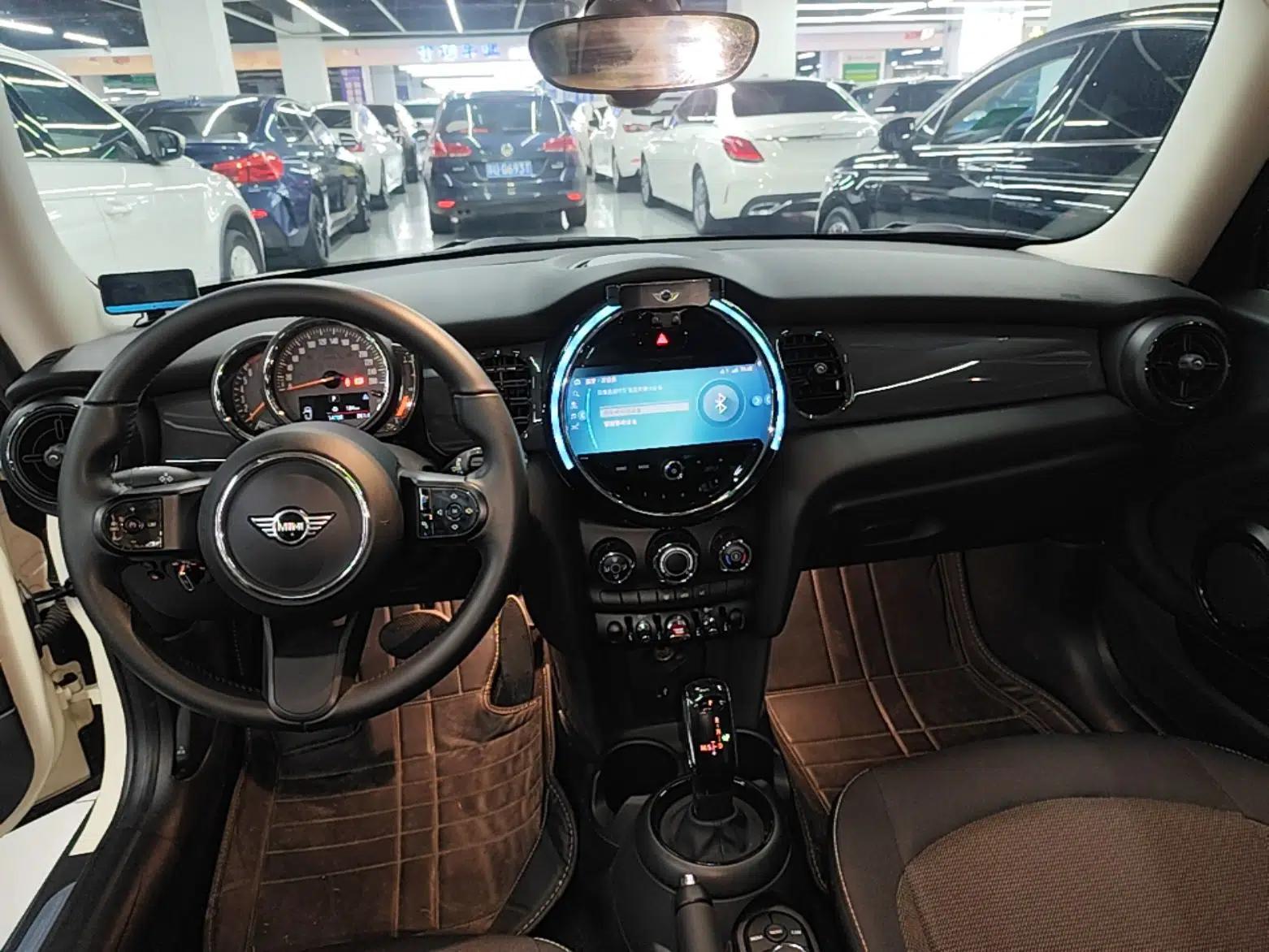 MINI 2023 1.5T ONE — миниатюра 20