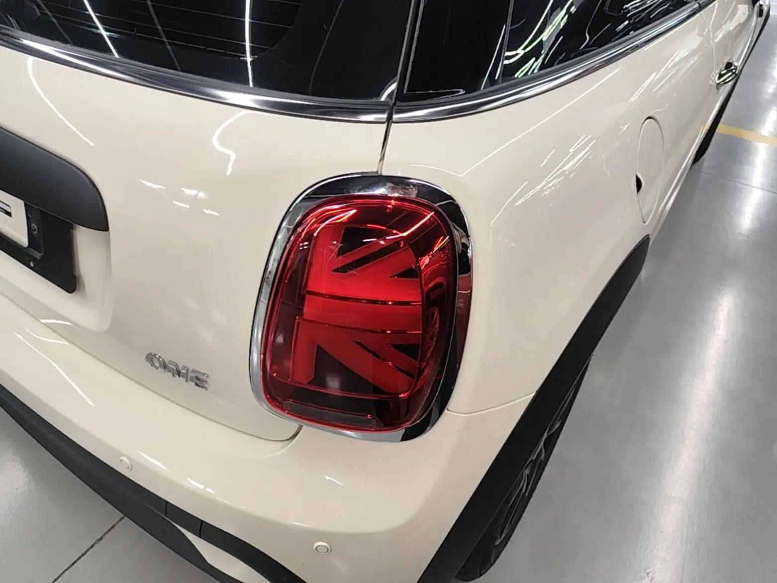 MINI 2023 1.5T ONE — миниатюра 9