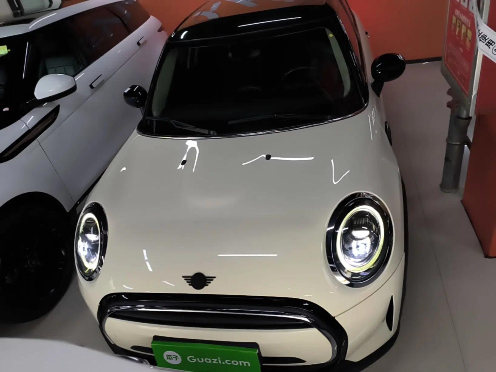MINI 2022 1.5T ONE Five-Door PLUS — миниатюра 2