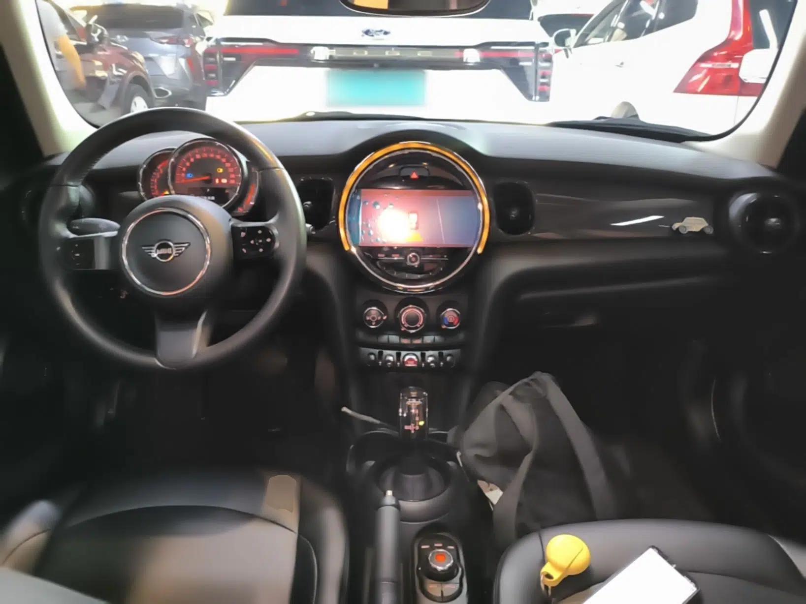 MINI 2022 1.5T ONE Five-Door PLUS — миниатюра 12
