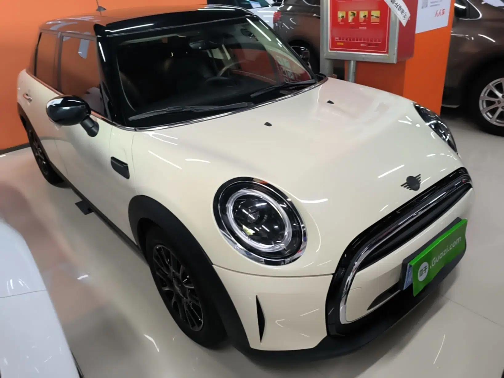 MINI 2022 1.5T ONE Five-Door PLUS — миниатюра 3
