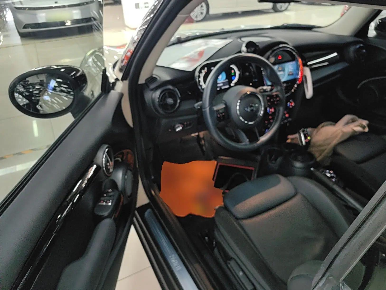 MINI 2022 1.5T COOPER Artist — миниатюра 18