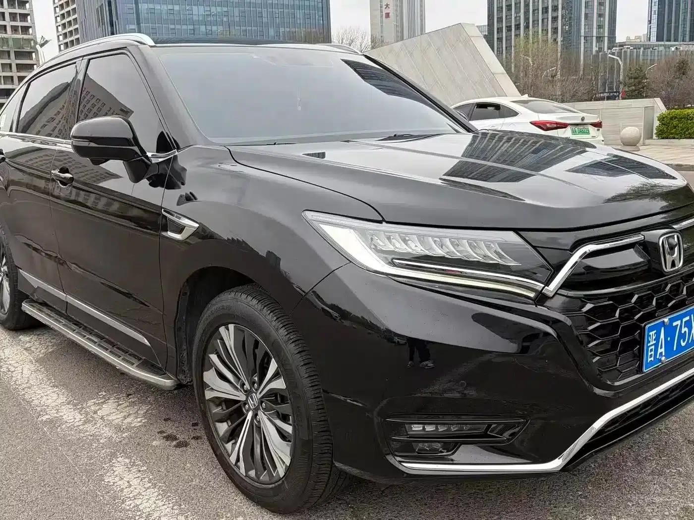 Honda UR-V 2020 370TURBO AWD Premium Edition — миниатюра 3