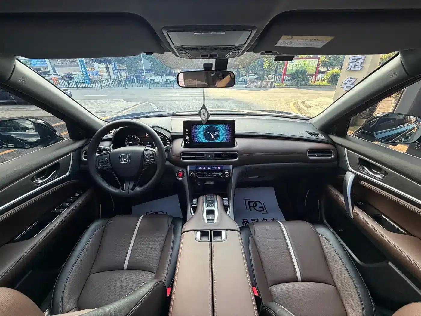 Honda UR-V 2024 370TURBO 2WD Premium Edition — миниатюра 5