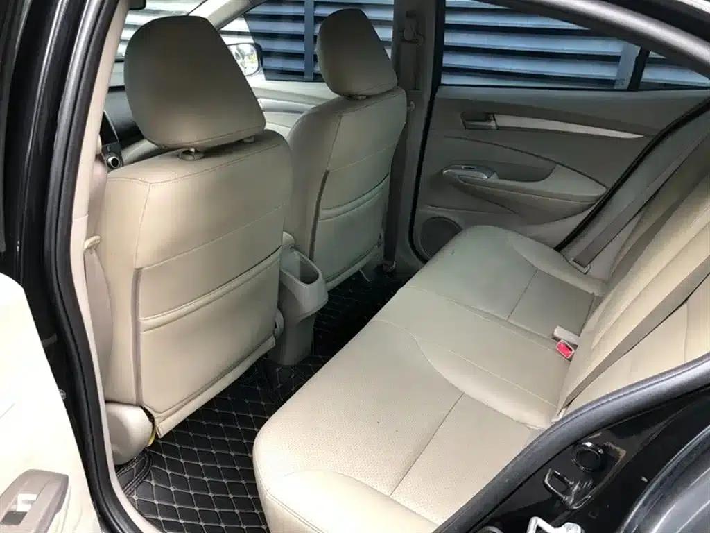 Honda City Classic 2008 1.5L Automatic Elite Edition — миниатюра 9