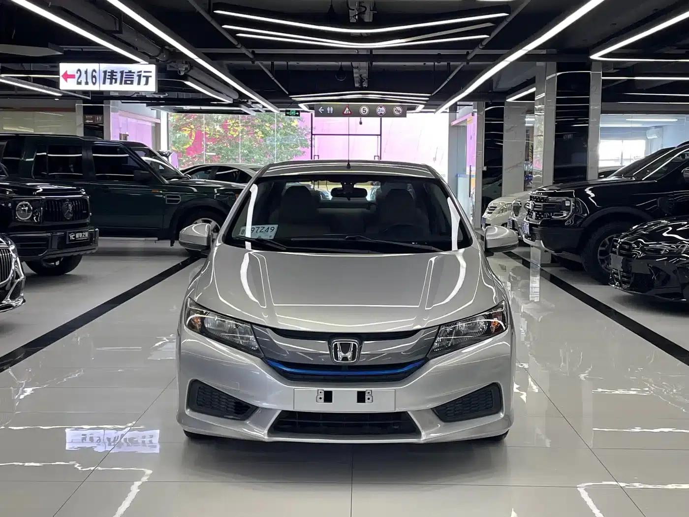 Honda City 2015 1.5L CVT Comfort Edition — миниатюра 2
