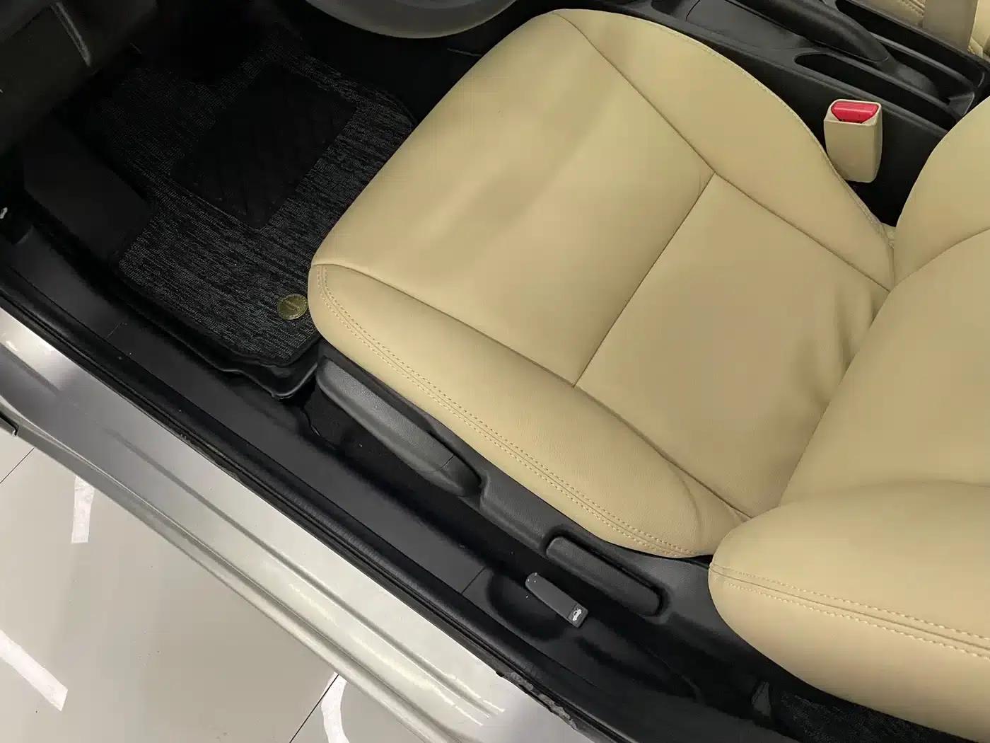 Honda City 2015 1.5L CVT Comfort Edition — миниатюра 21