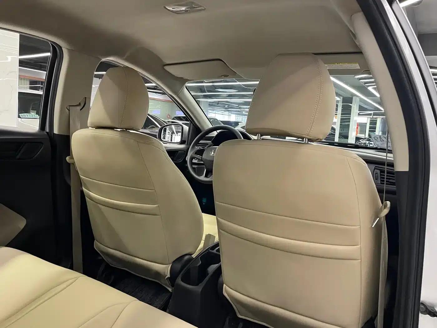 Honda City 2015 1.5L CVT Comfort Edition — миниатюра 10