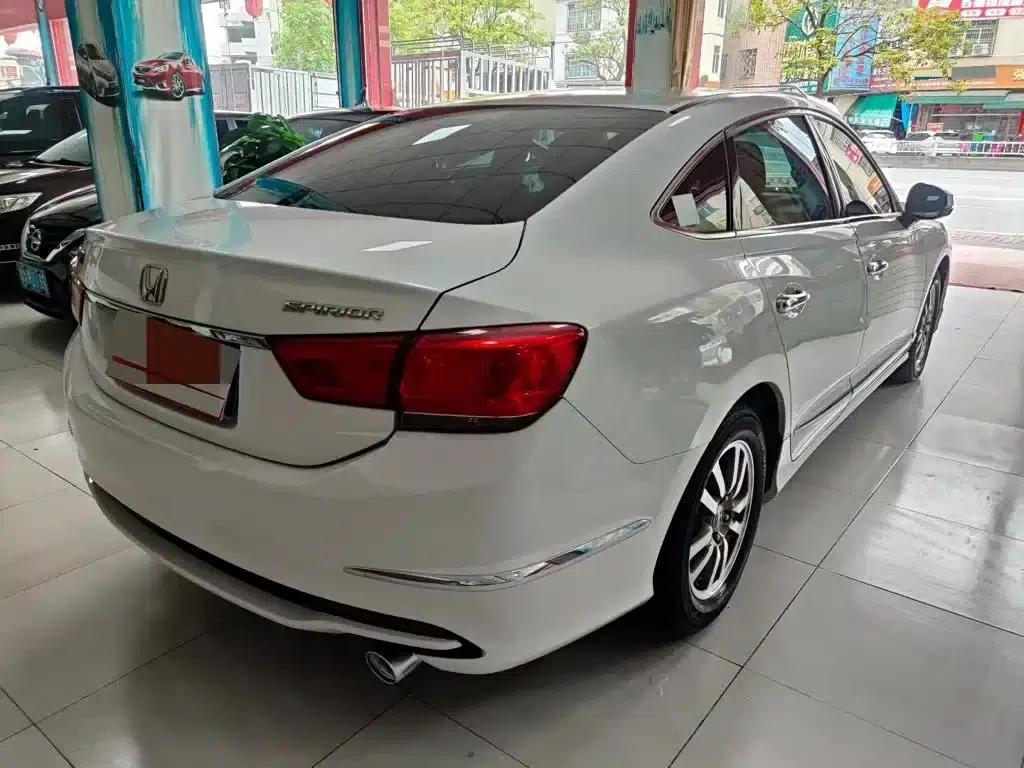 Spirior 2017 2.0L Classic Edition — миниатюра 2