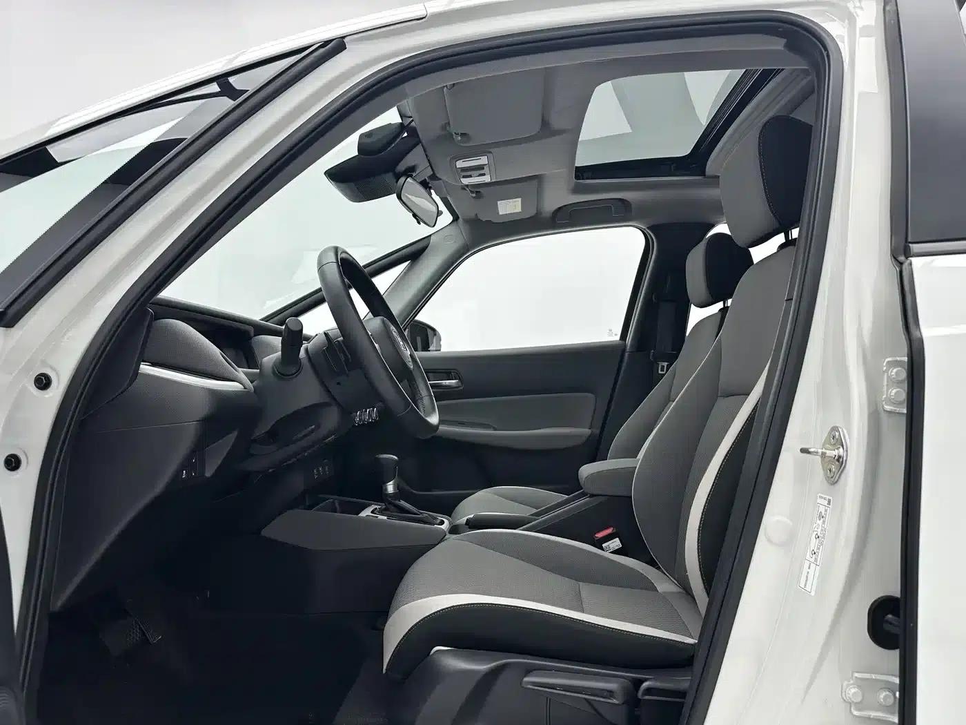 LIFE 2023 1.5L CVT CRO-SS Fun Edition — миниатюра 5
