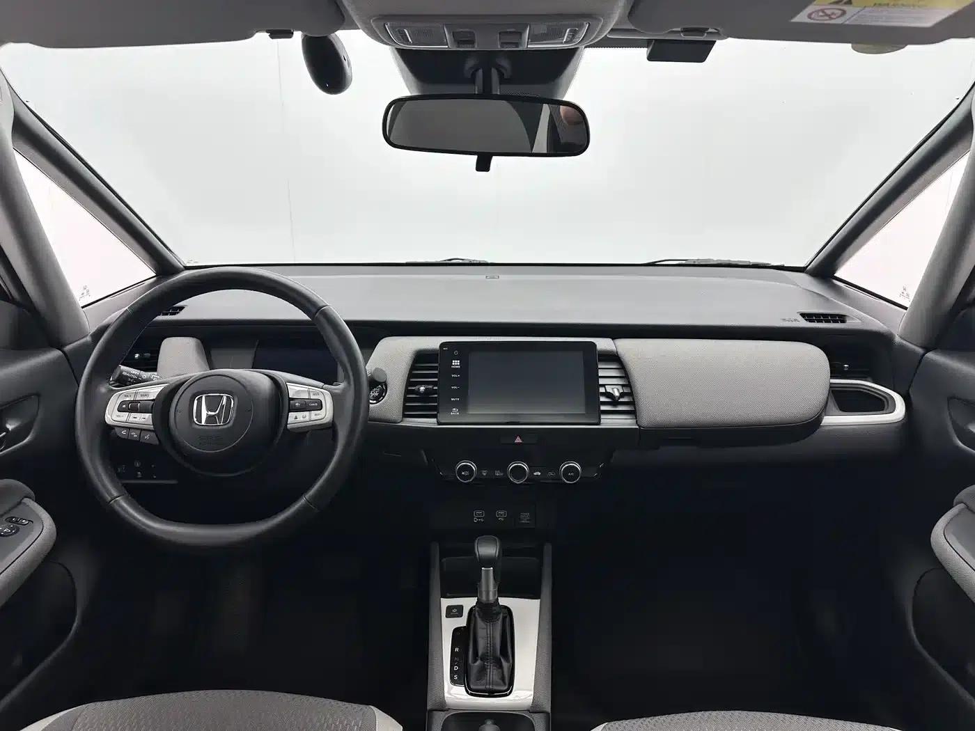 LIFE 2023 1.5L CVT CRO-SS Fun Edition — миниатюра 7
