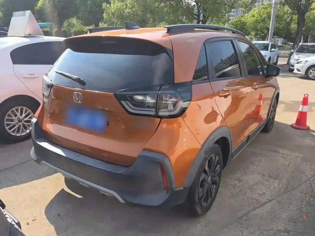 LIFE 2021 1.5L CVT CRO-SS Fun Edition — миниатюра 7