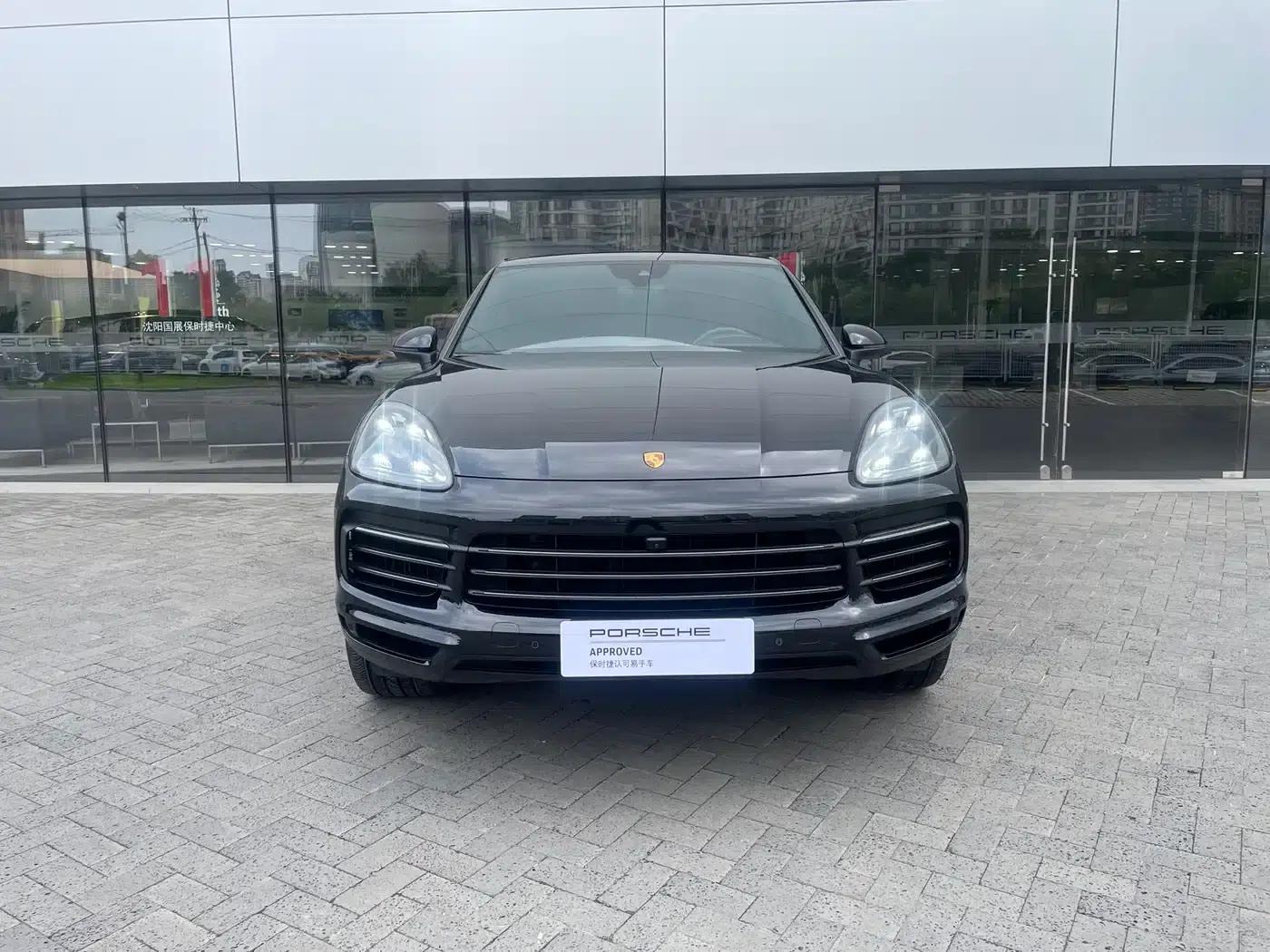 2022 Cayenne Coupé 3.0T Platinum Edition — миниатюра 4