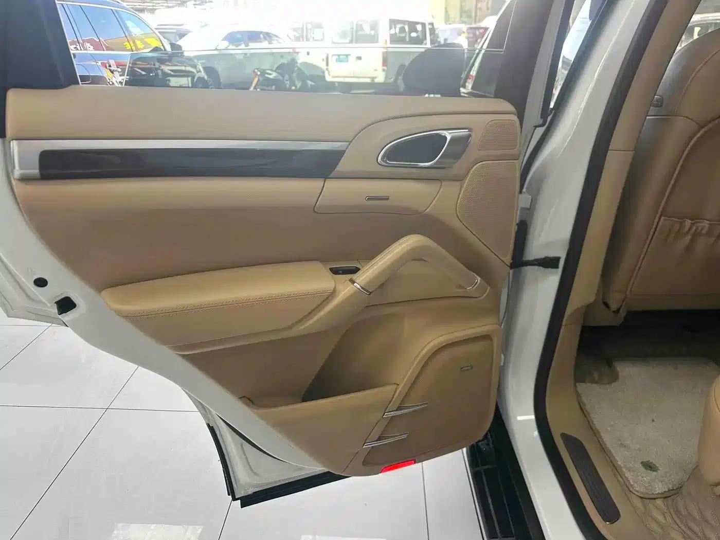 2014 Cayenne Diesel — миниатюра 28