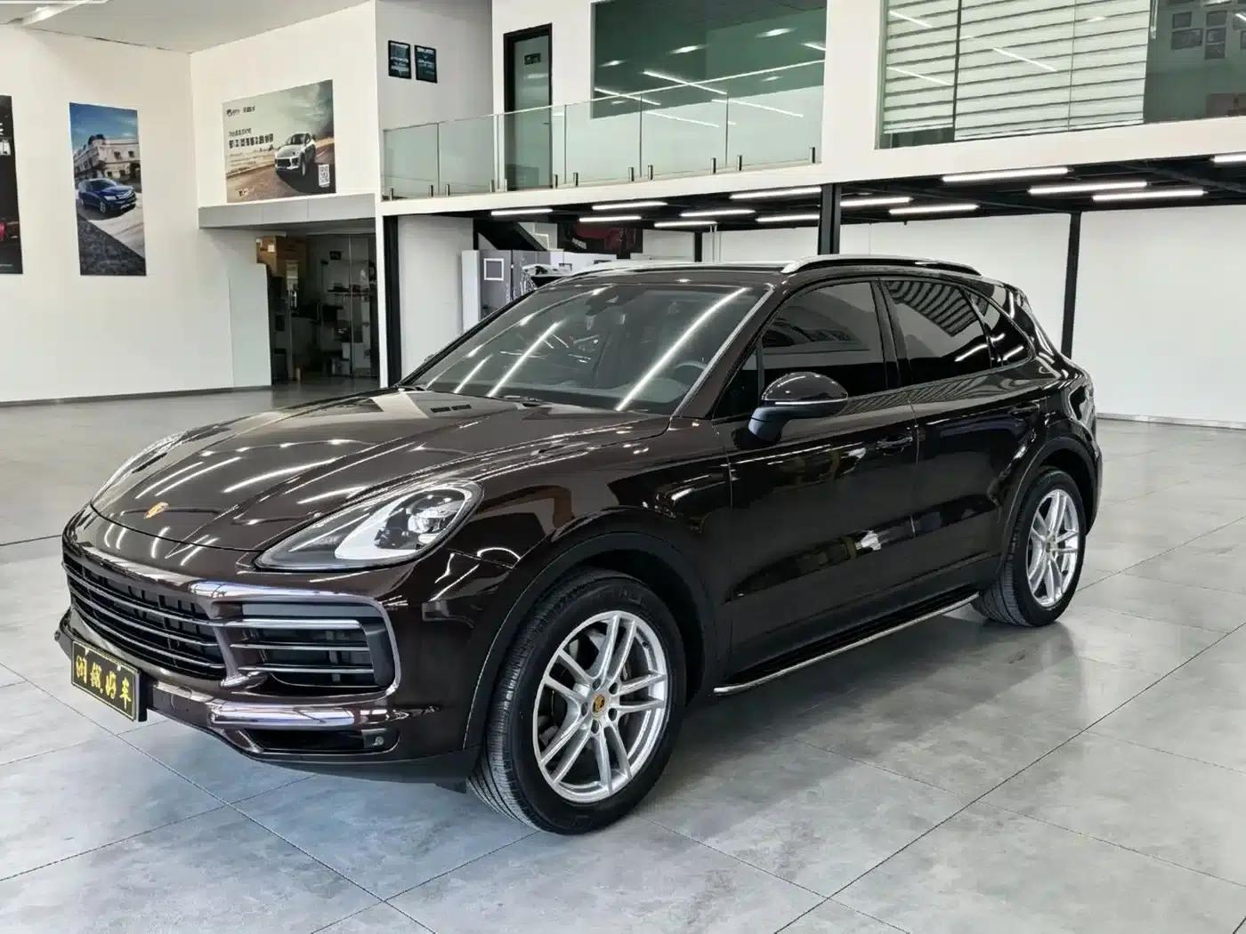 Cayenne 2019 Cayenne 3.0T — миниатюра 1