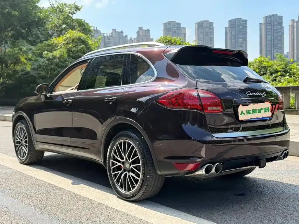 Cayenne 2011 Cayenne S 4.8L — миниатюра 4