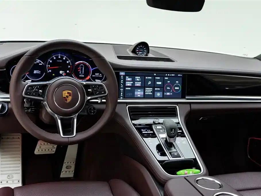 2017 Panamera Executive Long Wheelbase 3.0T — миниатюра 13